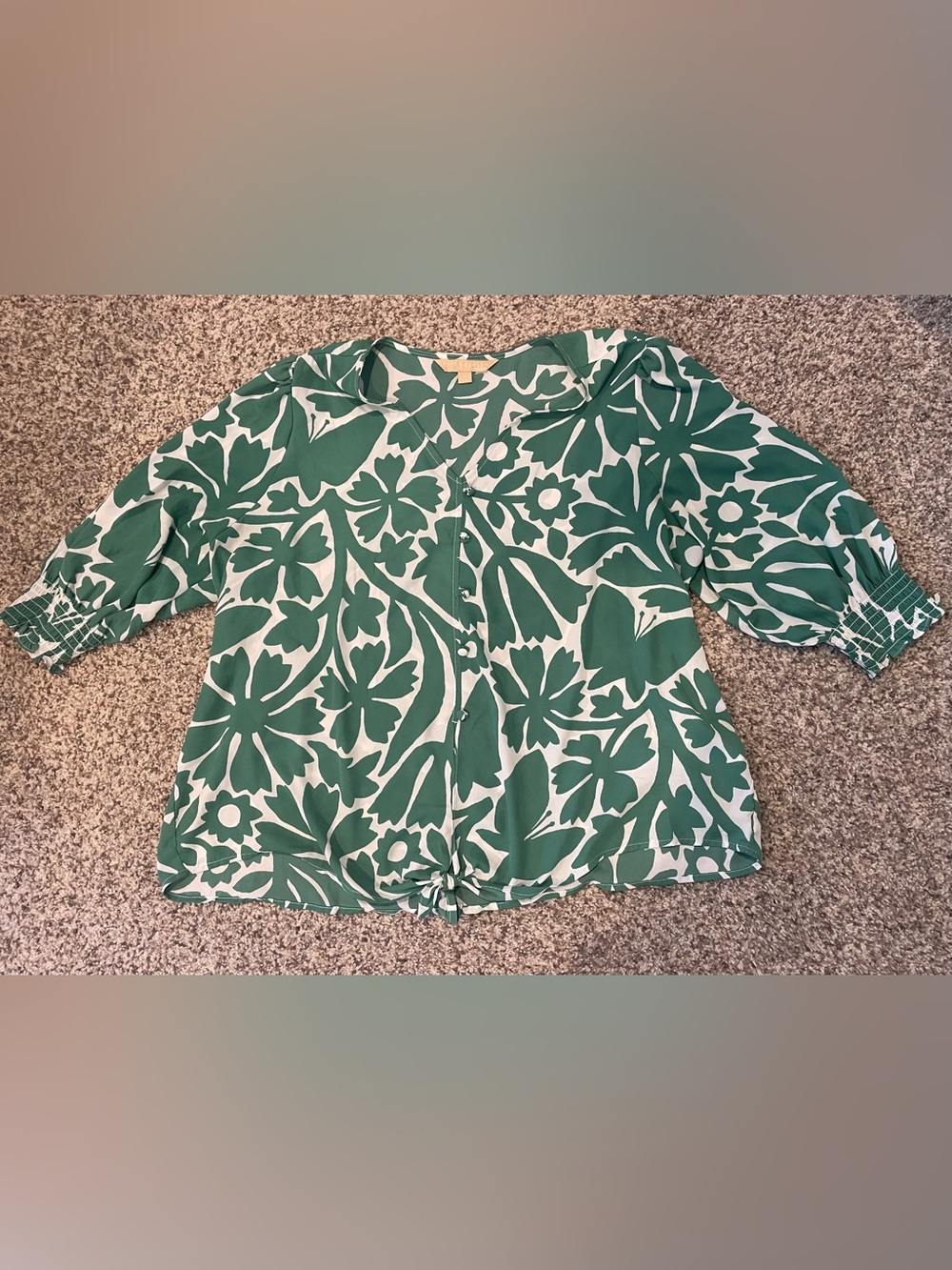 Green & White Floral Tie-Hem Blouse